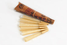 Load image into Gallery viewer, RAW Classic PRE ROLLED CONES 1 1/4 Display Of 32
