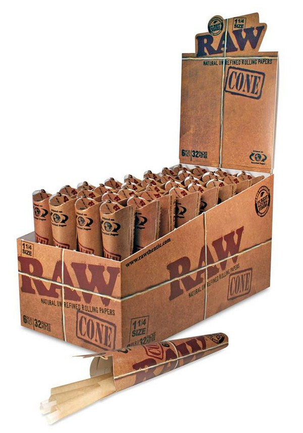 RAW Classic PRE ROLLED CONES 1 1/4 Display Of 32